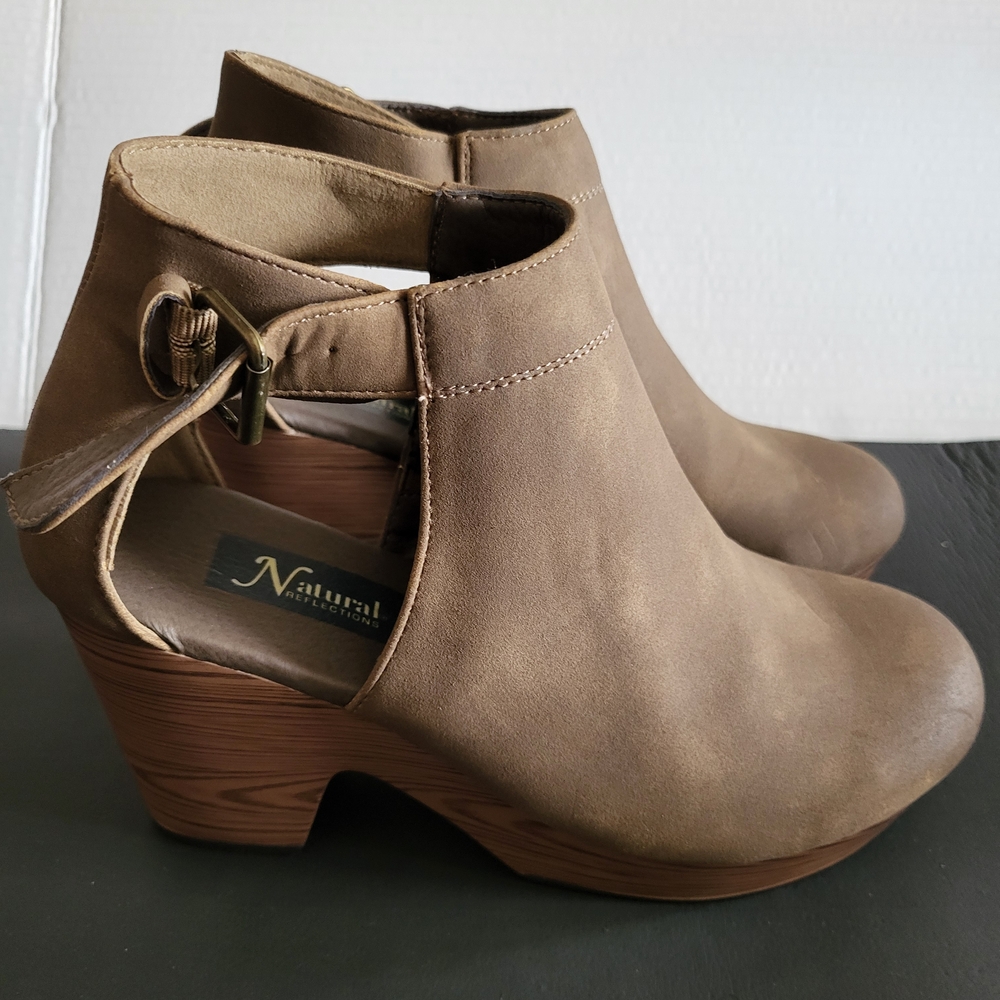 Natural Reflections Women's Brown Mules